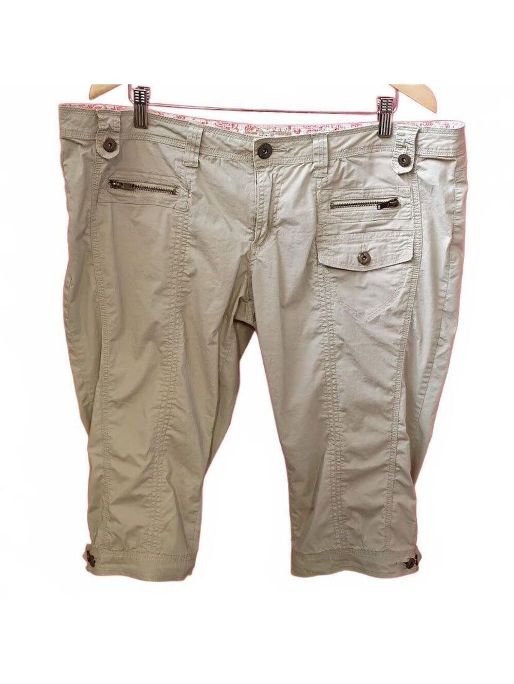 Arizona Jean Company Beige Cargo Capri Pants Size 17